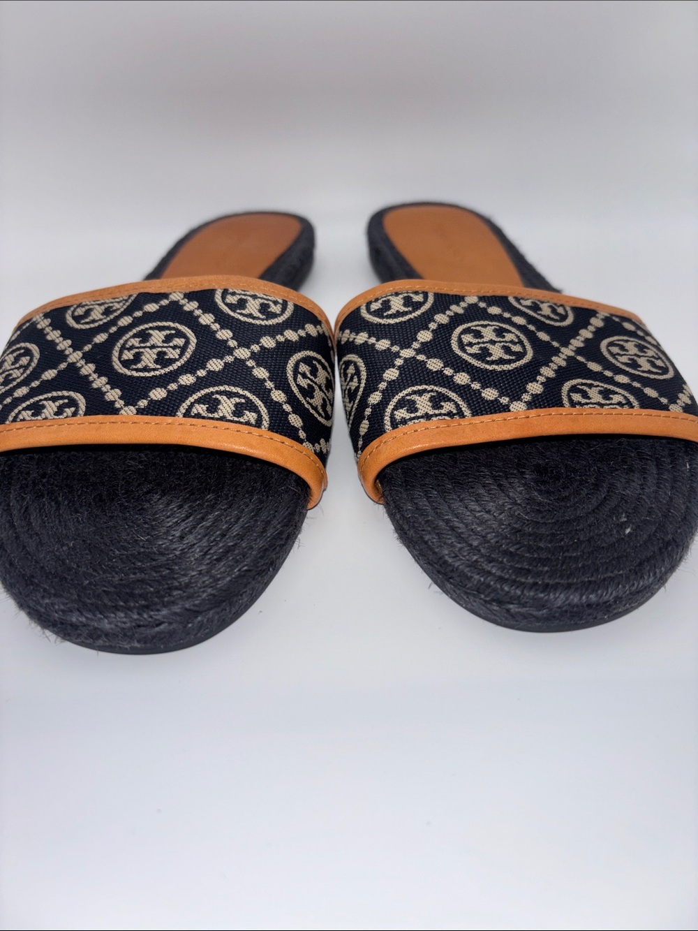Tory Burch Raffia Slide Sandals with Tan Trim and Logo Jacquard - Picture 3 of 8